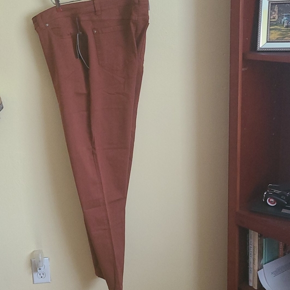 Jeans - Picture 4 of 4